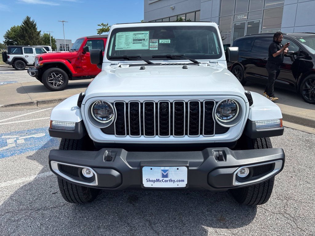 2027 Jeep Wrangler WRANGLER 4-DOOR SAHARA