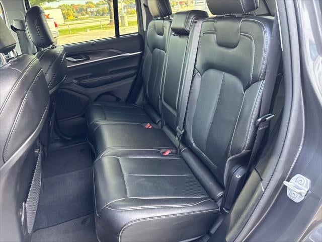 2023 Jeep Grand Cherokee Limited 4x2