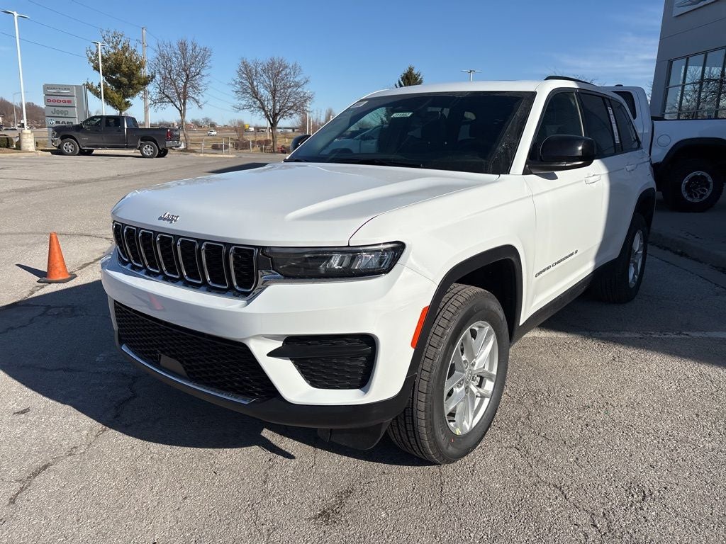 2026 Jeep Grand Cherokee Laredo
