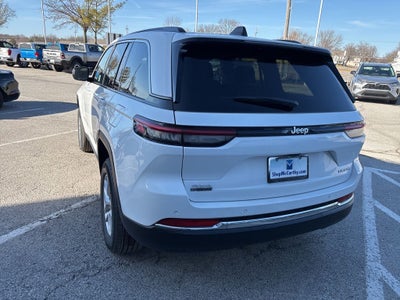 2026 Jeep Grand Cherokee Laredo