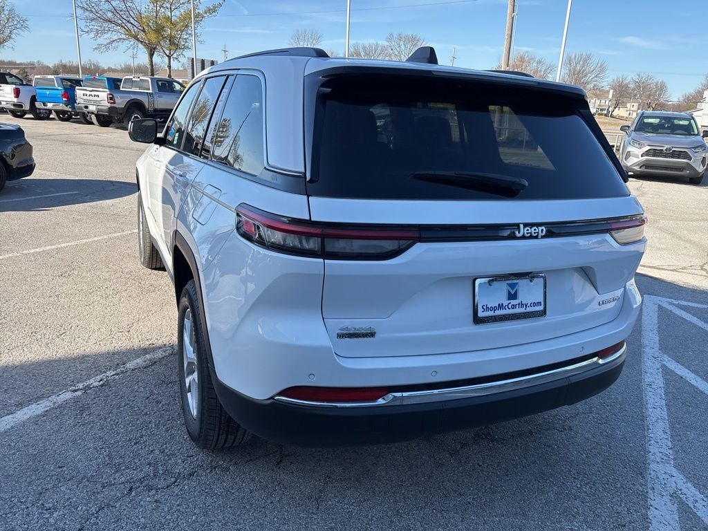 2026 Jeep Grand Cherokee Laredo