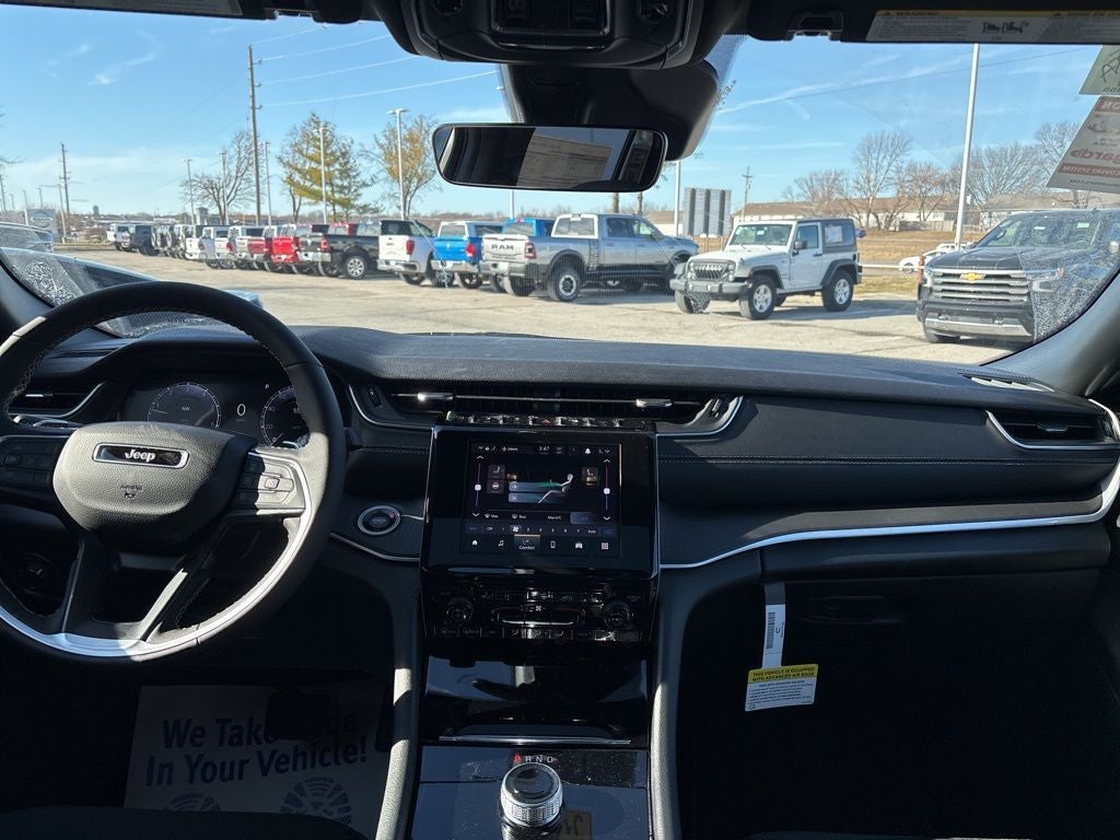 2026 Jeep Grand Cherokee Laredo