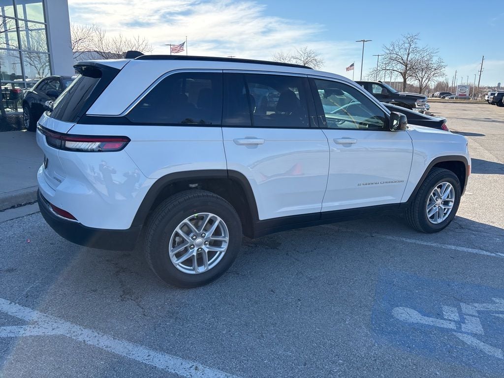 2026 Jeep Grand Cherokee Laredo