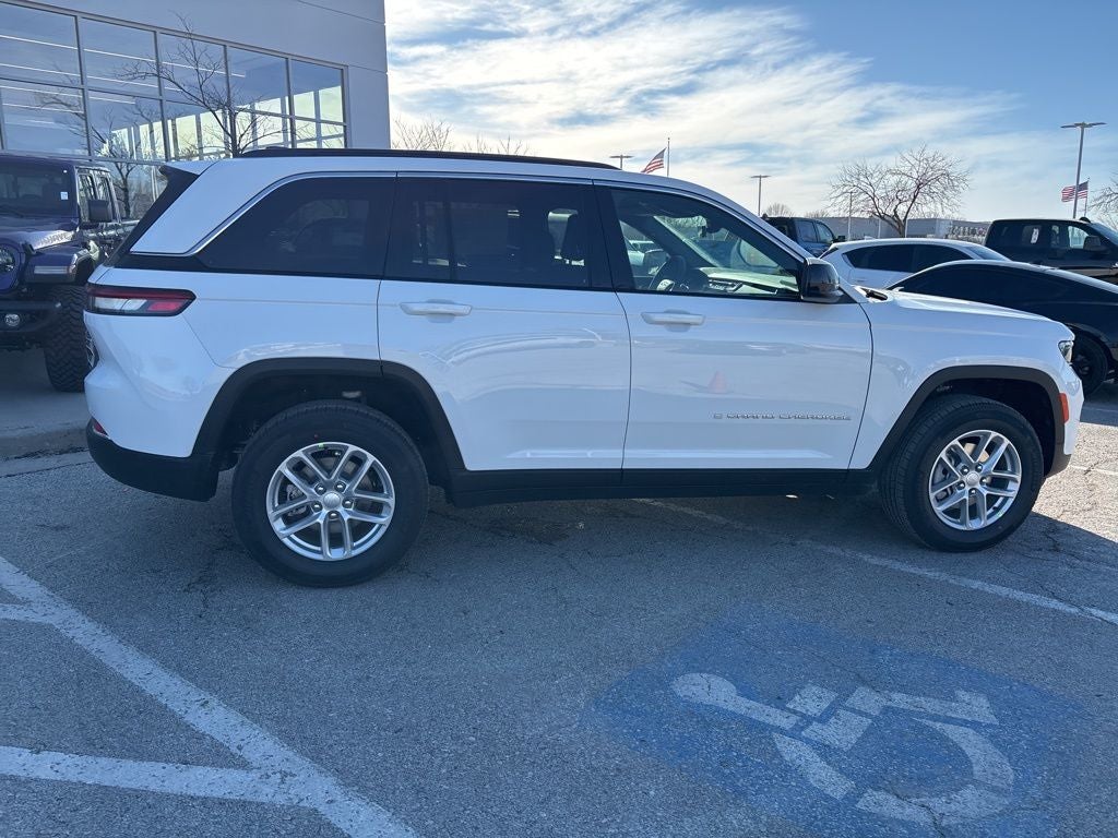 2026 Jeep Grand Cherokee Laredo