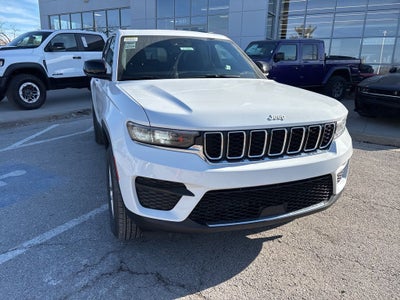 2026 Jeep Grand Cherokee Laredo