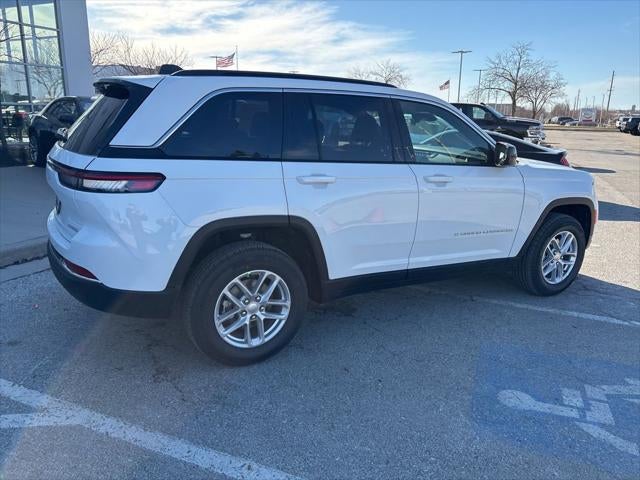 2026 Jeep Grand Cherokee GRAND CHEROKEE LAREDO X 4X4
