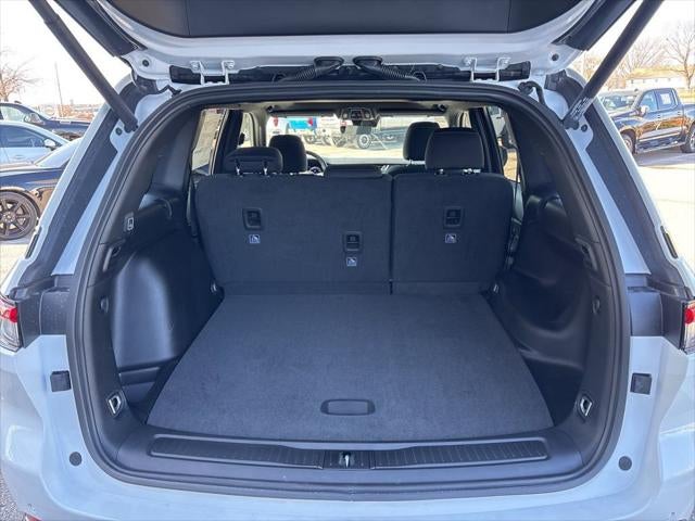 2026 Jeep Grand Cherokee GRAND CHEROKEE LAREDO X 4X4
