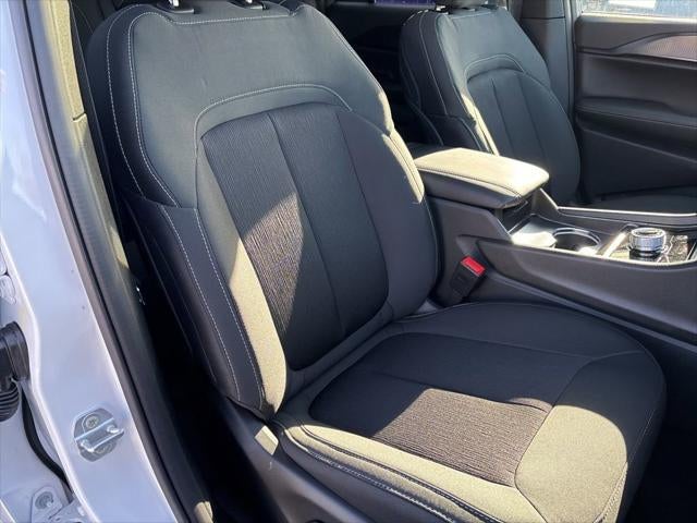 2026 Jeep Grand Cherokee GRAND CHEROKEE LAREDO X 4X4