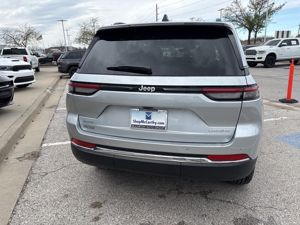2026 Jeep Grand Cherokee Laredo