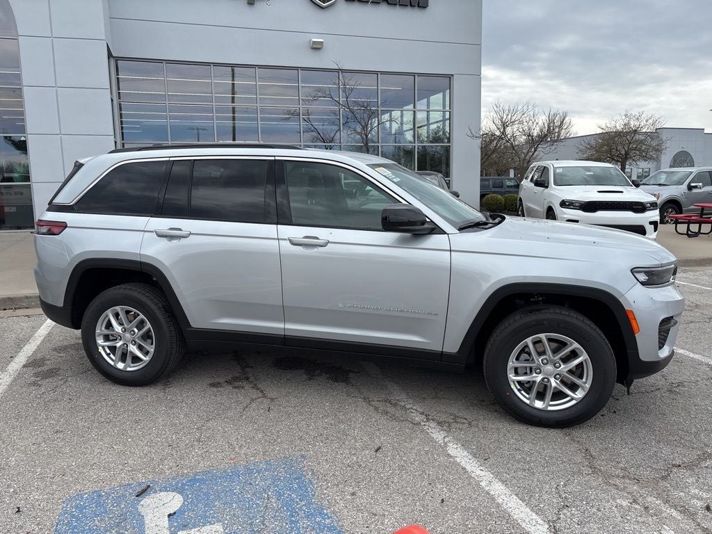 2026 Jeep Grand Cherokee Laredo