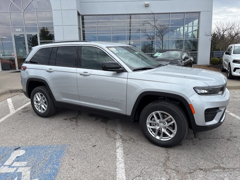 2026 Jeep Grand Cherokee Laredo