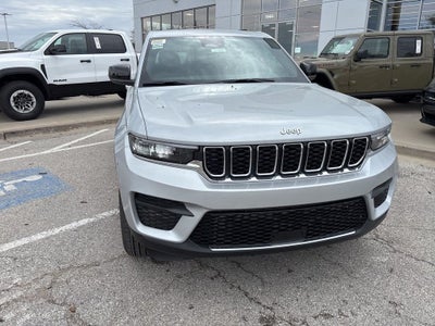 2026 Jeep Grand Cherokee Laredo