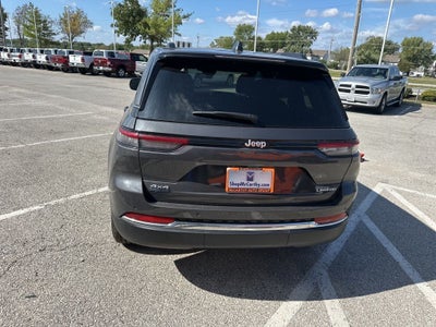 2025 Jeep Grand Cherokee Laredo