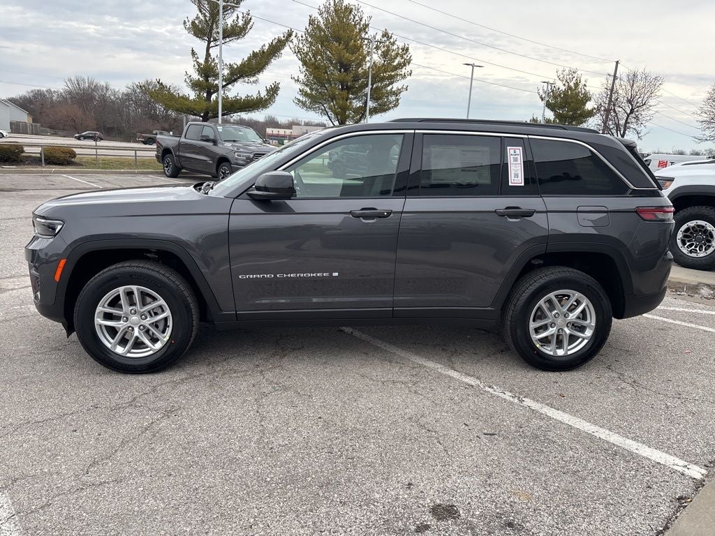 2026 Jeep Grand Cherokee Laredo