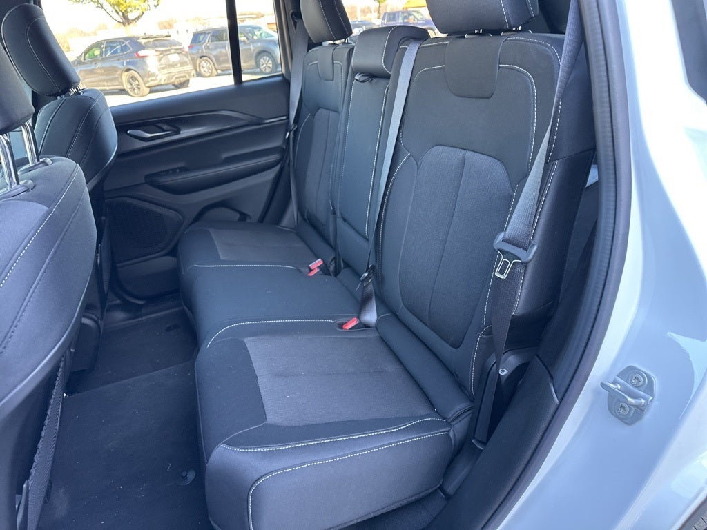 2025 Jeep Grand Cherokee Laredo X