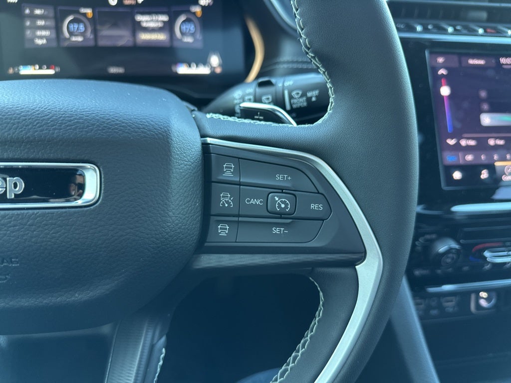 2025 Jeep Grand Cherokee Laredo X