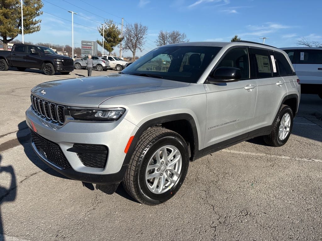 2026 Jeep Grand Cherokee Laredo