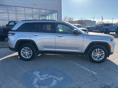 2026 Jeep Grand Cherokee Laredo