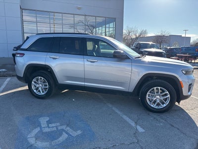 2026 Jeep Grand Cherokee Laredo