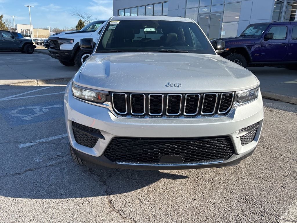2026 Jeep Grand Cherokee Laredo