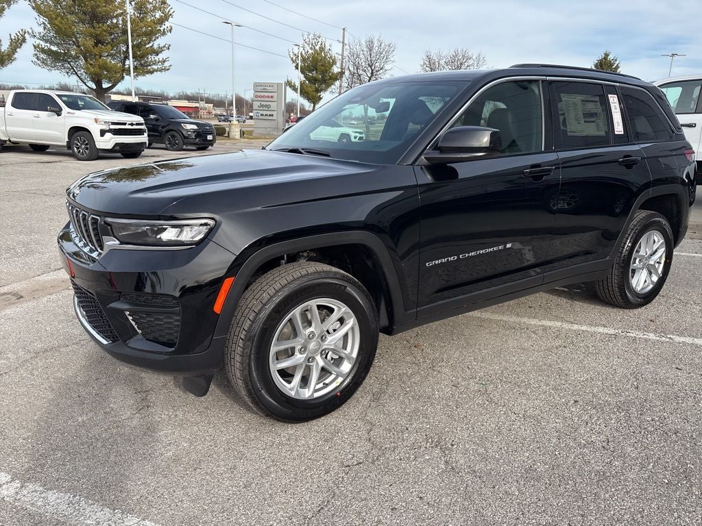 2026 Jeep Grand Cherokee Laredo