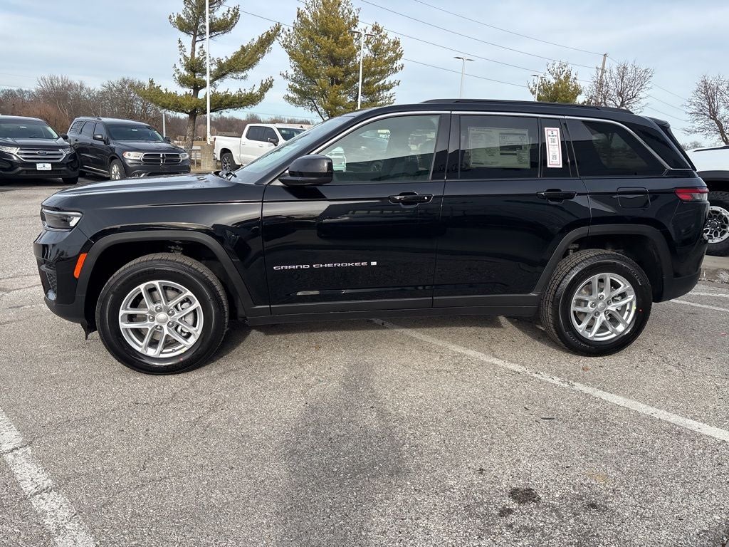 2026 Jeep Grand Cherokee Laredo