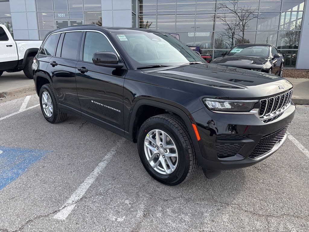 2026 Jeep Grand Cherokee Laredo