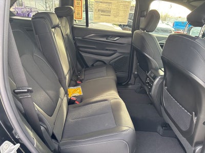 2026 Jeep Grand Cherokee Laredo