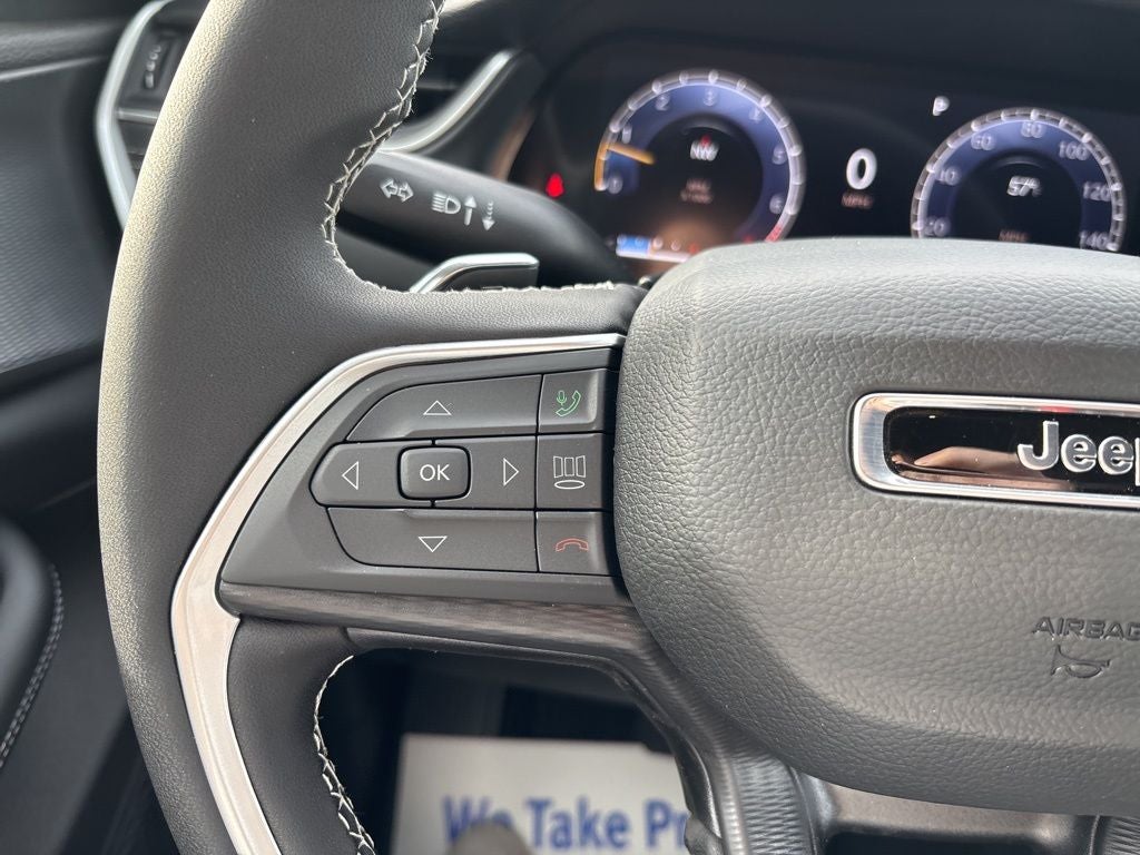 2026 Jeep Grand Cherokee Laredo