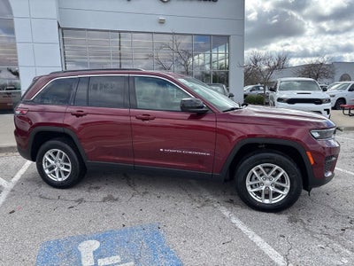 2026 Jeep Grand Cherokee Laredo