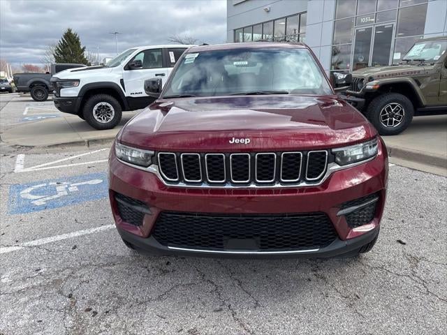 2026 Jeep Grand Cherokee GRAND CHEROKEE LAREDO X 4X4