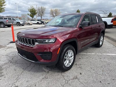 2026 Jeep Grand Cherokee GRAND CHEROKEE LAREDO X 4X4
