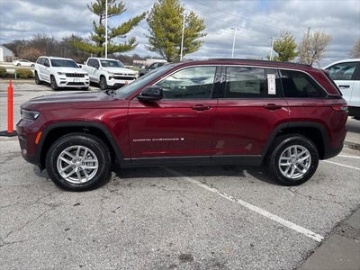 2026 Jeep Grand Cherokee GRAND CHEROKEE LAREDO X 4X4