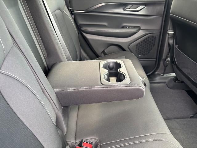 2026 Jeep Grand Cherokee GRAND CHEROKEE LAREDO X 4X4