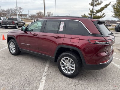 2026 Jeep Grand Cherokee Laredo