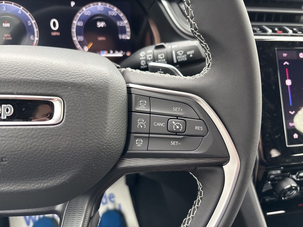 2026 Jeep Grand Cherokee Laredo