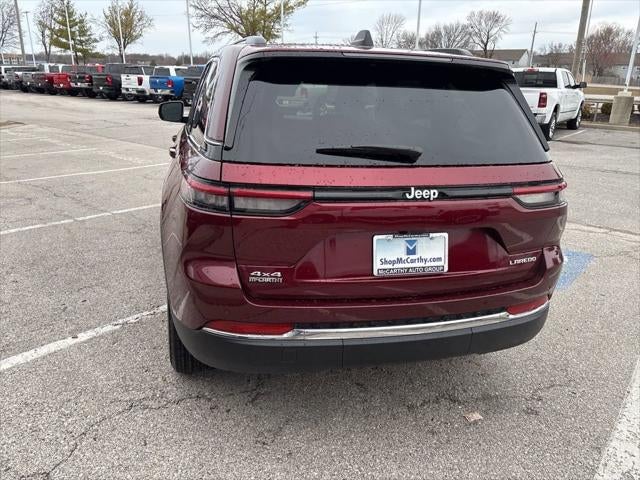 2026 Jeep Grand Cherokee GRAND CHEROKEE LAREDO 4X4