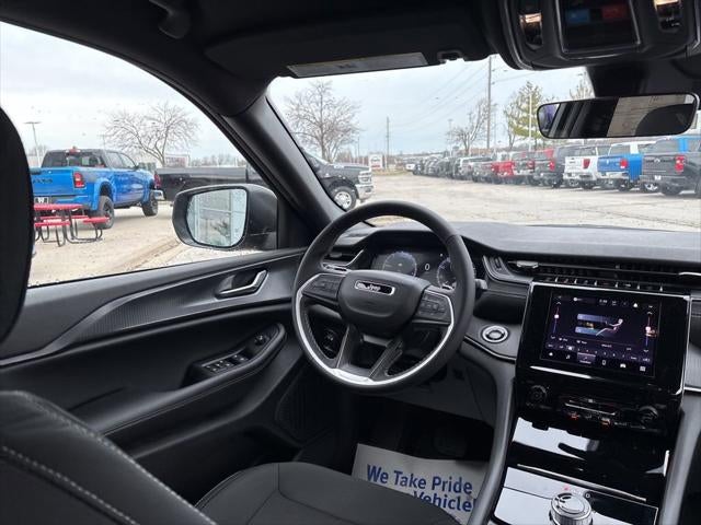 2026 Jeep Grand Cherokee GRAND CHEROKEE LAREDO 4X4