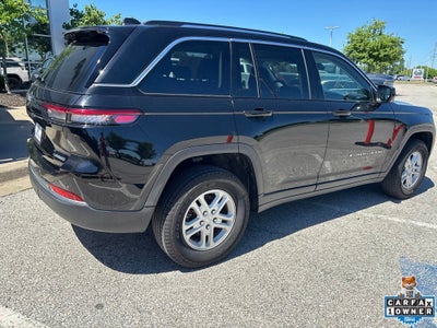 2023 Jeep Grand Cherokee Laredo 4x4