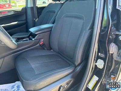 2023 Jeep Grand Cherokee Laredo 4x4