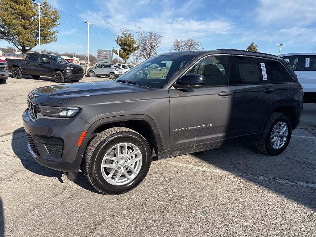 2026 Jeep Grand Cherokee Laredo