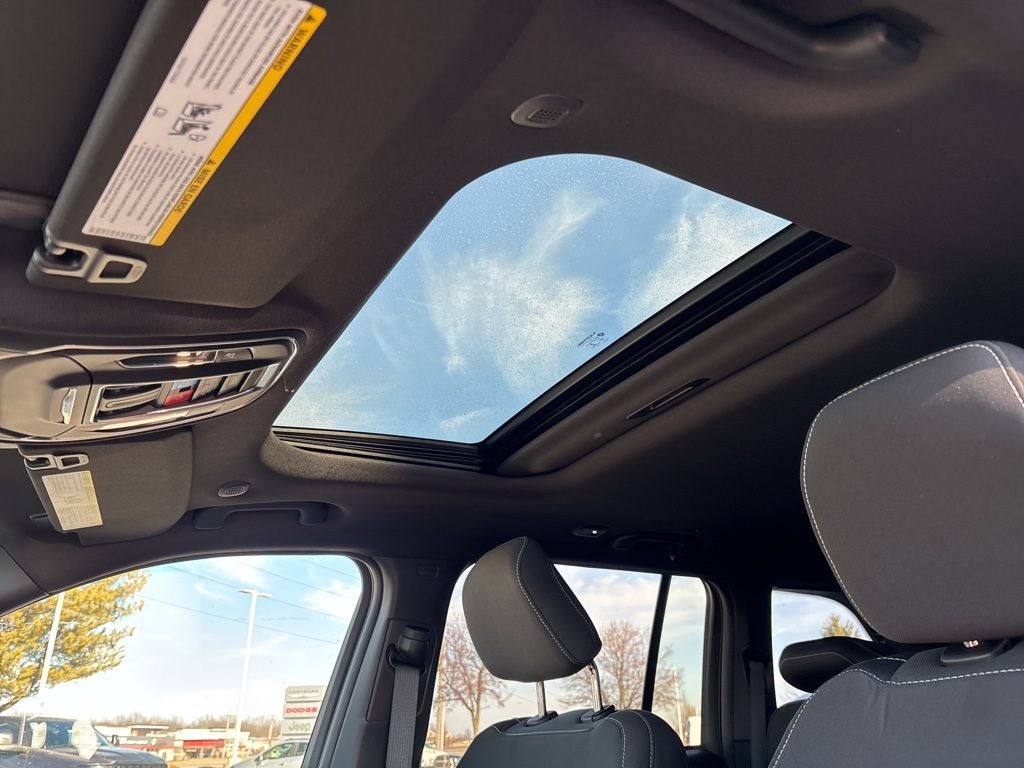 2026 Jeep Grand Cherokee Laredo