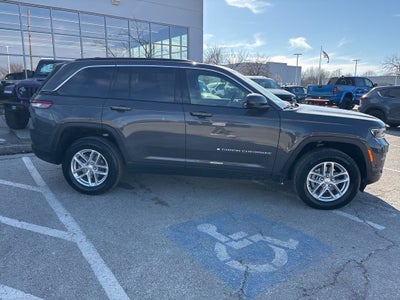 2026 Jeep Grand Cherokee Laredo