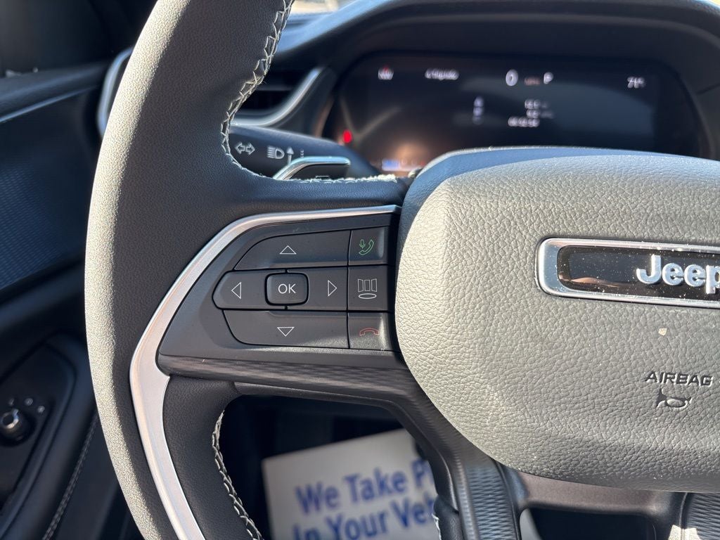 2026 Jeep Grand Cherokee Laredo