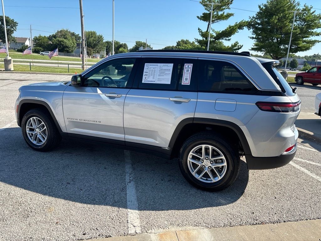 2024 Jeep Grand Cherokee Laredo X 4x4