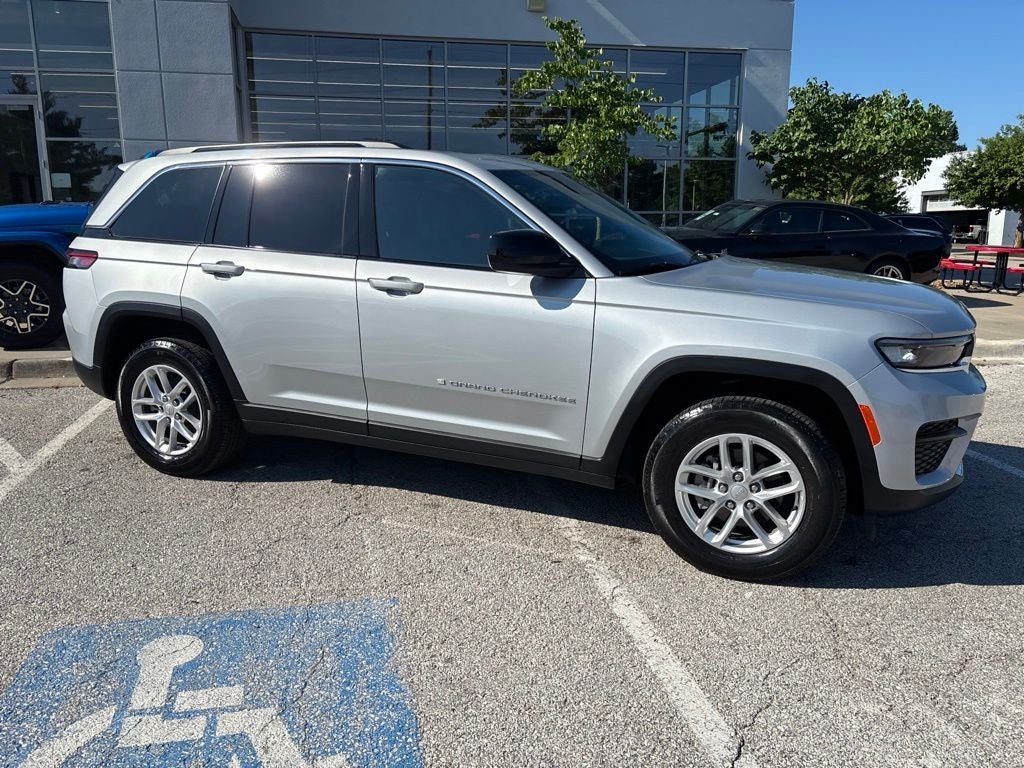 2024 Jeep Grand Cherokee Laredo X 4x4