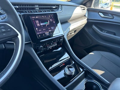 2024 Jeep Grand Cherokee Laredo X 4x4