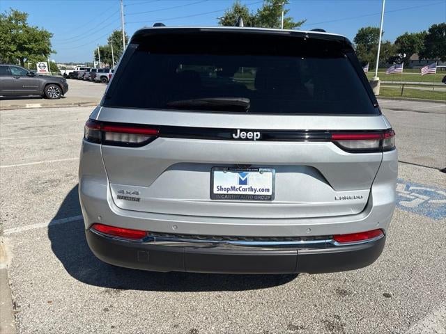 2024 Jeep Grand Cherokee Laredo X 4x4