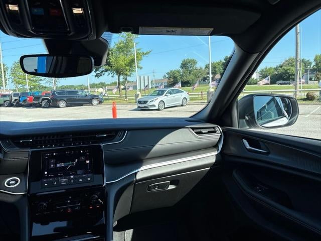 2024 Jeep Grand Cherokee Laredo X 4x4