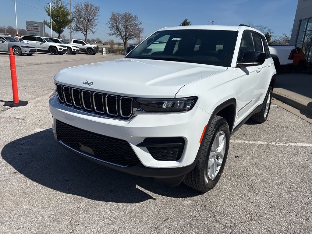 2026 Jeep Grand Cherokee Laredo